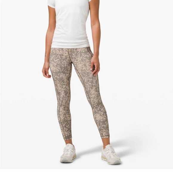 Lululemon Invigorate High-Rise Leggings 25" Sz 4 - Picture 1 of 16